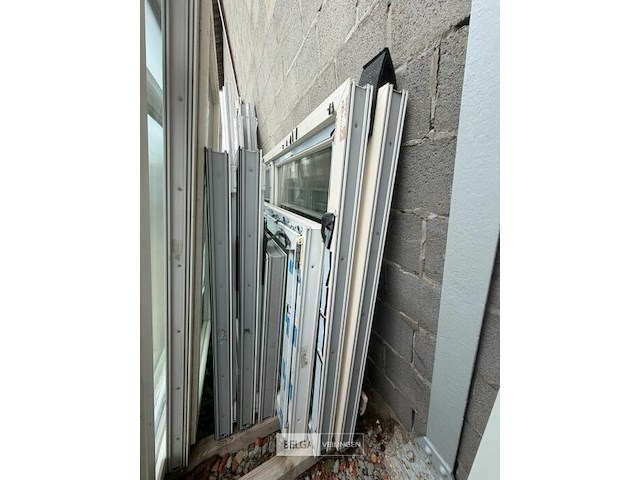 ± 9 diverse alu ramen - afbeelding 3 van  3