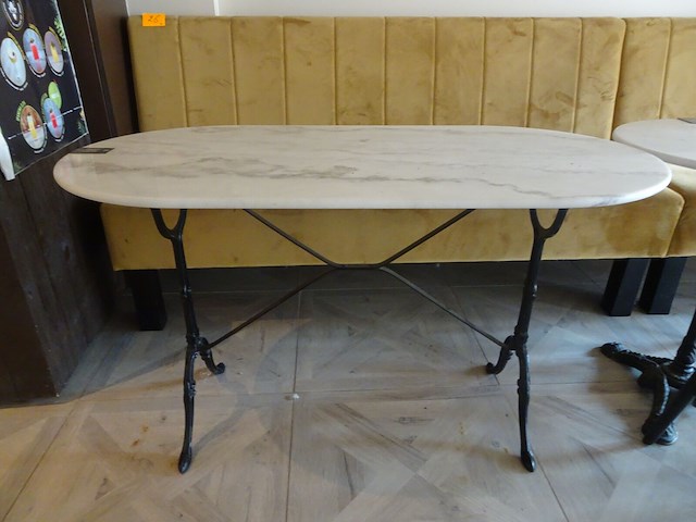 9 diverse tafels - afbeelding 4 van  6