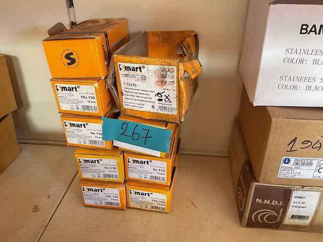9 dozen betonschroeven; ankerstangen - afbeelding 1 van  5