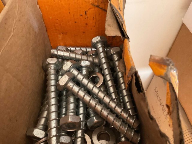 9 dozen betonschroeven; ankerstangen - afbeelding 3 van  5