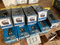 9 dozen bol moeren - afbeelding 3 van  4