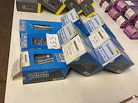 9 dozen bouten en moeren - afbeelding 5 van  5