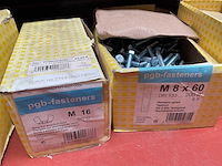 9 dozen bouten en vleugel moeren - afbeelding 5 van  7