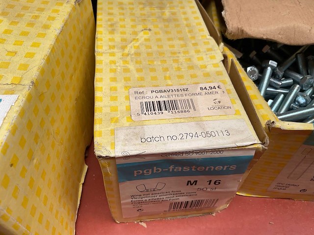 9 dozen bouten en vleugel moeren - afbeelding 6 van  7