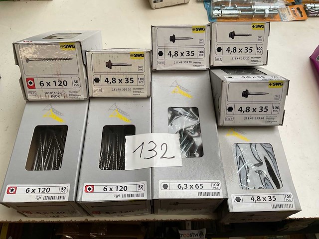 9 dozen dakplaat schroeven en houtschroeven - afbeelding 1 van  6