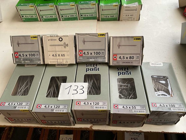 9 dozen dakplaat schroeven - afbeelding 1 van  7