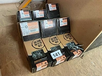 9 dozen hout schroeven met bits