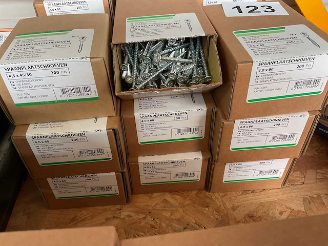 9 dozen hout schroeven - afbeelding 2 van  3