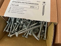 9 dozen hout schroeven - afbeelding 2 van  3
