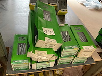 9 dozen houtbouten - afbeelding 1 van  7