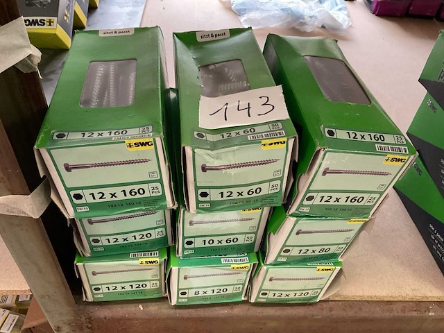 9 dozen houtbouten - afbeelding 1 van  5