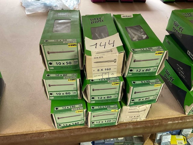 9 dozen houtbouten - afbeelding 1 van  5