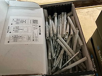 9 dozen houtschroeven en slag pluggen - afbeelding 3 van  6
