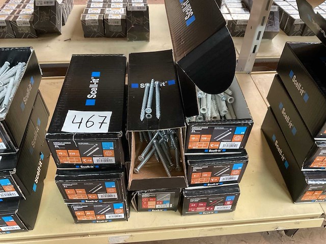 9 dozen houtschroeven en slag pluggen - afbeelding 1 van  8