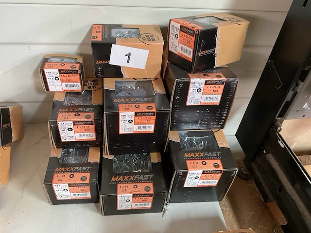 9 dozen houtschroeven - afbeelding 1 van  7