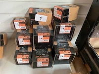 9 dozen houtschroeven