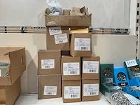 9 dozen moeren en ringen - afbeelding 1 van  5