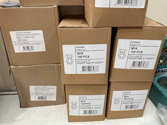 9 dozen moeren en ringen - afbeelding 4 van  5
