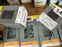 9 dozen schroeven krammen en nagels - afbeelding 6 van  6