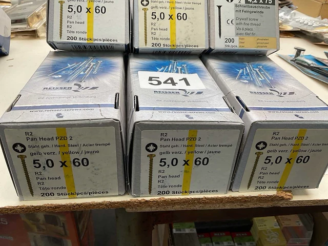 9 dozen schroeven - afbeelding 2 van  4