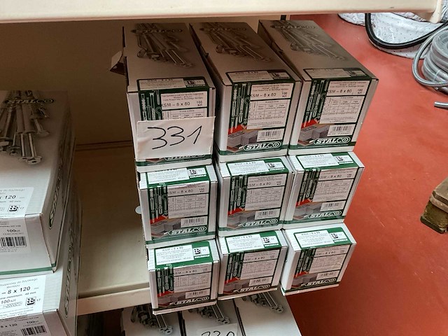 9 dozen slag pluggen - afbeelding 1 van  6