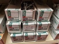 9 dozen slag pluggen - afbeelding 1 van  5