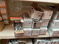 9 dozen slag pluggen - afbeelding 1 van  7