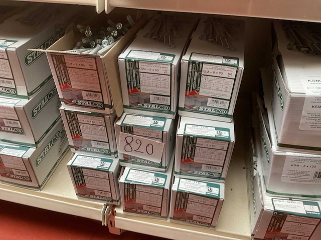 9 dozen slag pluggen - afbeelding 1 van  6