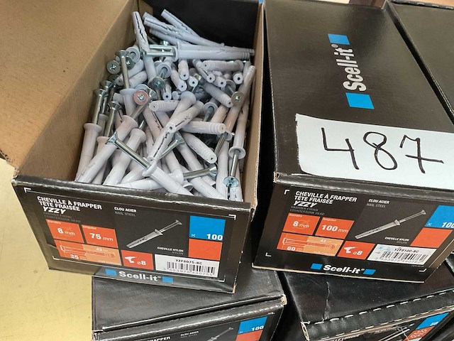 9 dozen slagpluggen - afbeelding 2 van  4