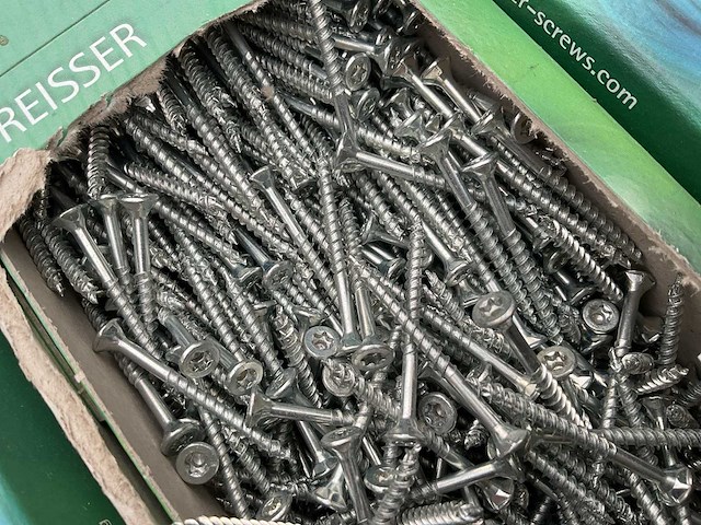 9 dozen spaanplaatschroeven - afbeelding 4 van  4