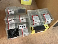 9 dozen staal nagels