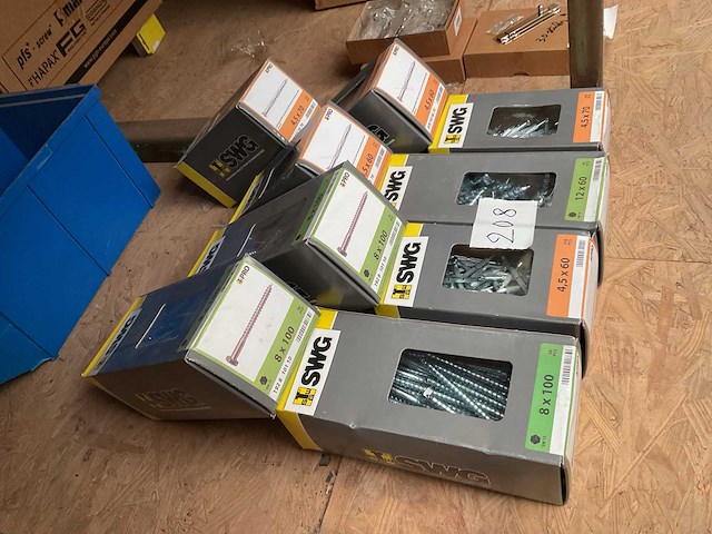 9 dozen staalnagels en houtschroeven - afbeelding 6 van  6