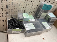 9 dozen staalnagels - afbeelding 2 van  3