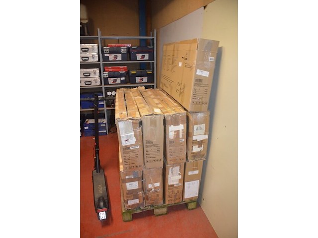 9 e-scooters xqisit x-100 defect en niet compleet (b437) - afbeelding 4 van  11