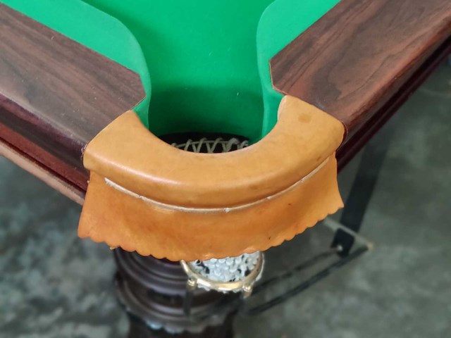 9 ft snookertafel met 3-delige leisteen – incl. ballen en 2 keus - afbeelding 4 van  24