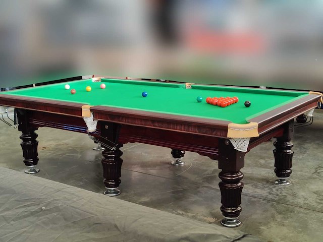 9 ft snookertafel met 3-delige leisteen – incl. ballen en 2 keus - afbeelding 1 van  24