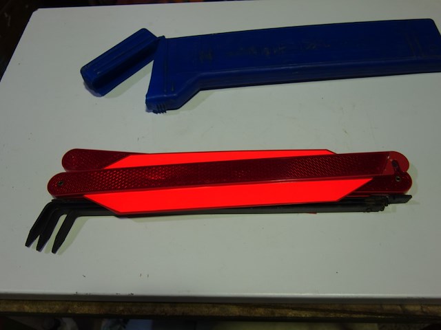 9 gevarendriehoeken - afbeelding 1 van  3