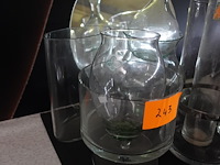 9 glazen vazen en spiegeldienbord - afbeelding 2 van  4