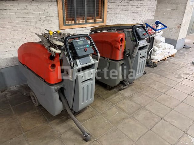 9 hako vloerschrijvers (nog te renoveren) - afbeelding 22 van  29