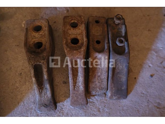 9 klauwen voor emmers - afbeelding 1 van  8