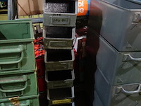 9 kleine metalen bakken - afbeelding 1 van  2