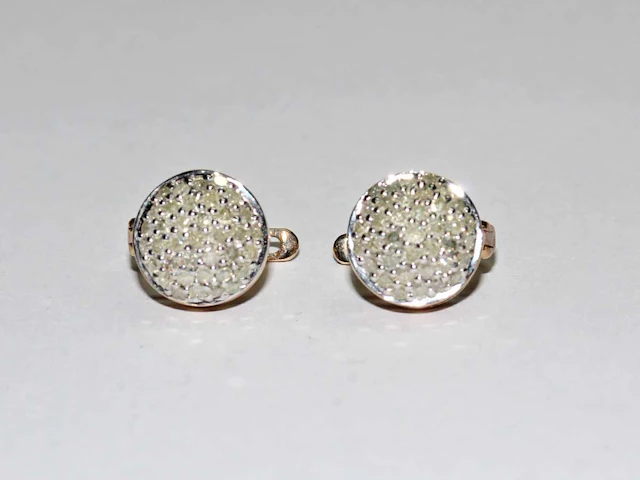 9 kt geelgouden oorbel met 0,82 cts natuurlijke diamant - afbeelding 5 van  6