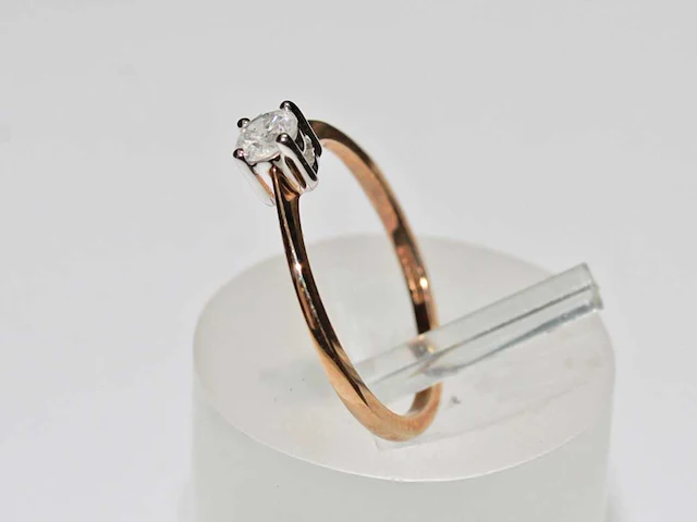 9 kt geelgouden ring met natuurlijke diamant - afbeelding 6 van  7