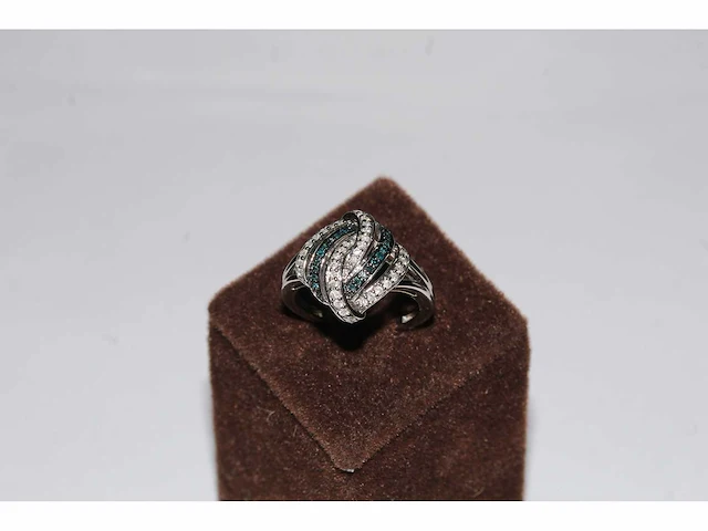 9 kt witgouden ring met natuurlijke diamant - afbeelding 5 van  9