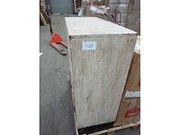 9-lades ladekast van mangohout en ijzer in zwart - afbeelding 5 van  13