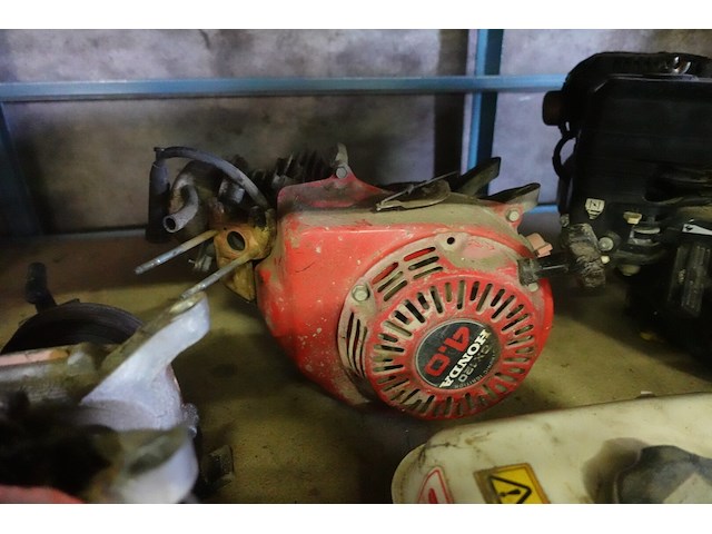 9 motorenvoor onderdelen o.a. robin gy20,honda gx120/4pk, gx160/5,5pk,gx120/4pk - afbeelding 13 van  16