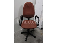 9 ongelijke bureaustoelen - afbeelding 5 van  10