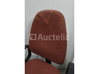 9 ongelijke bureaustoelen - afbeelding 9 van  10