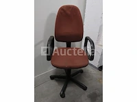 9 ongelijke bureaustoelen - afbeelding 5 van  10