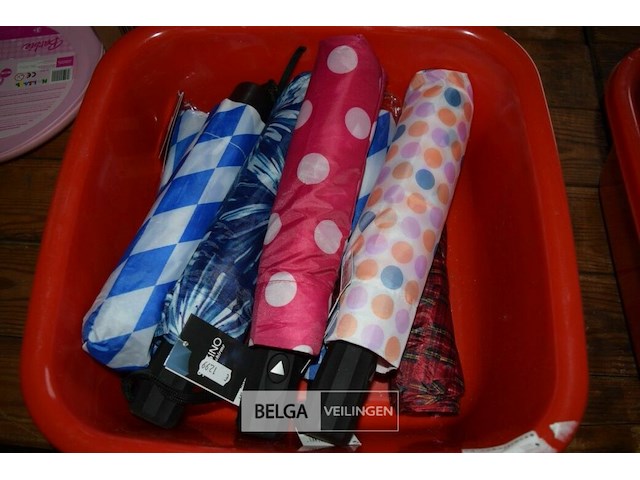 9 paraplu's - afbeelding 1 van  2